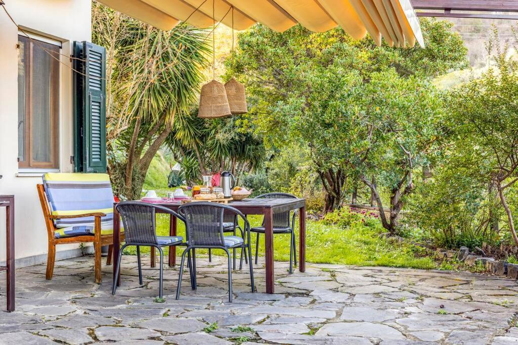 Antoniana Acomodação com café da manhã La Spezia Exterior foto