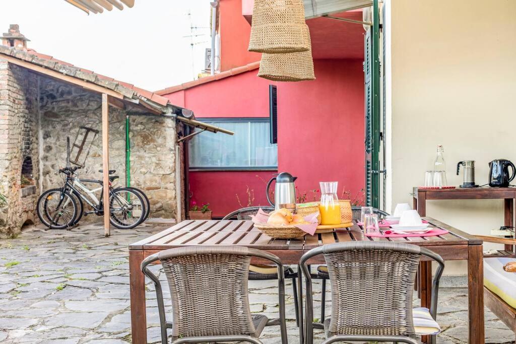 Antoniana Acomodação com café da manhã La Spezia Exterior foto